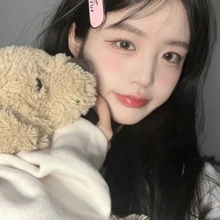 白键与黑键之间